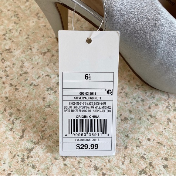 NWT A New Day Metallic Silver Slingback Pumps - Picture 10 of 11